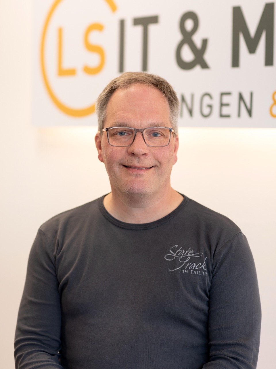 Porträtfoto von Hans-Jürgen Schüürmann