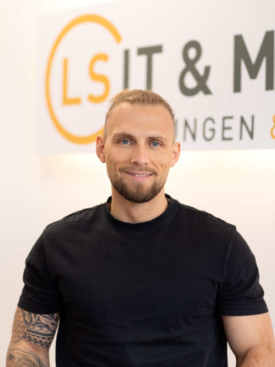 Porträtfoto von Hendrik Saathoff